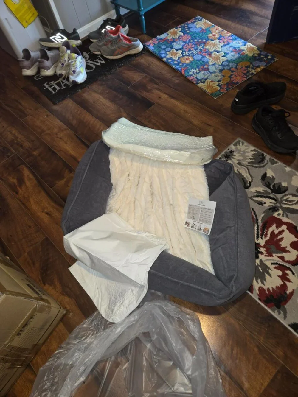 PetFusion Calming Cuddler Dog & Cat Bed | Anti-Anxiety Dog Bed